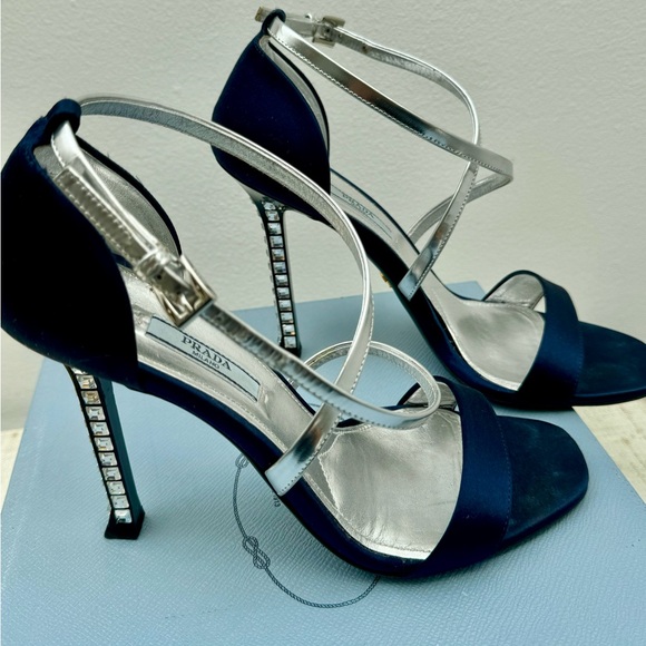 Prada Black Blue/Silver Satin Heels with Crystal
Embellished Heel size 39 - Picture 3 of 14